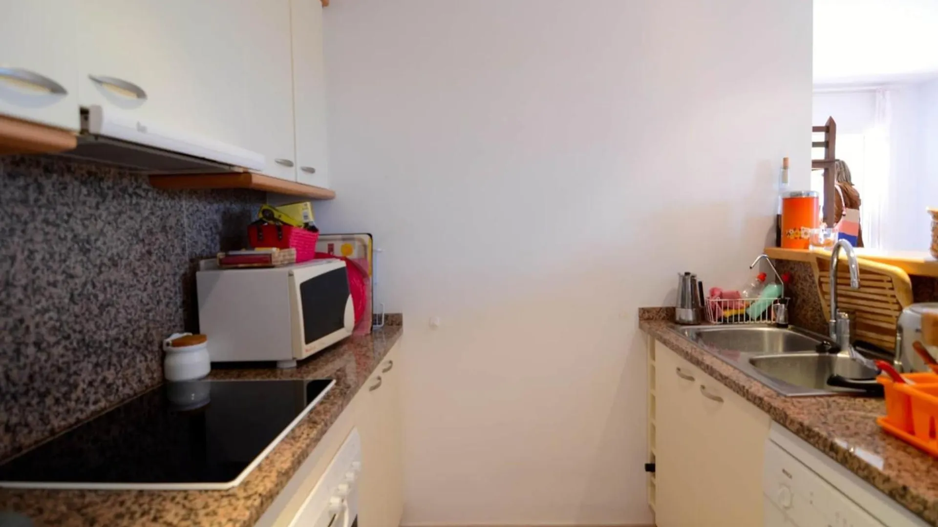 3-Bedroom Apartment In Pals